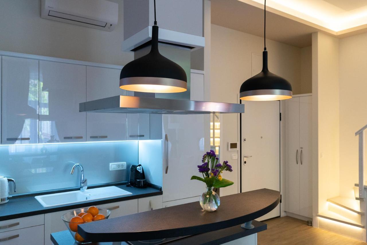 Bonne Chance Apartment, Center, Location *